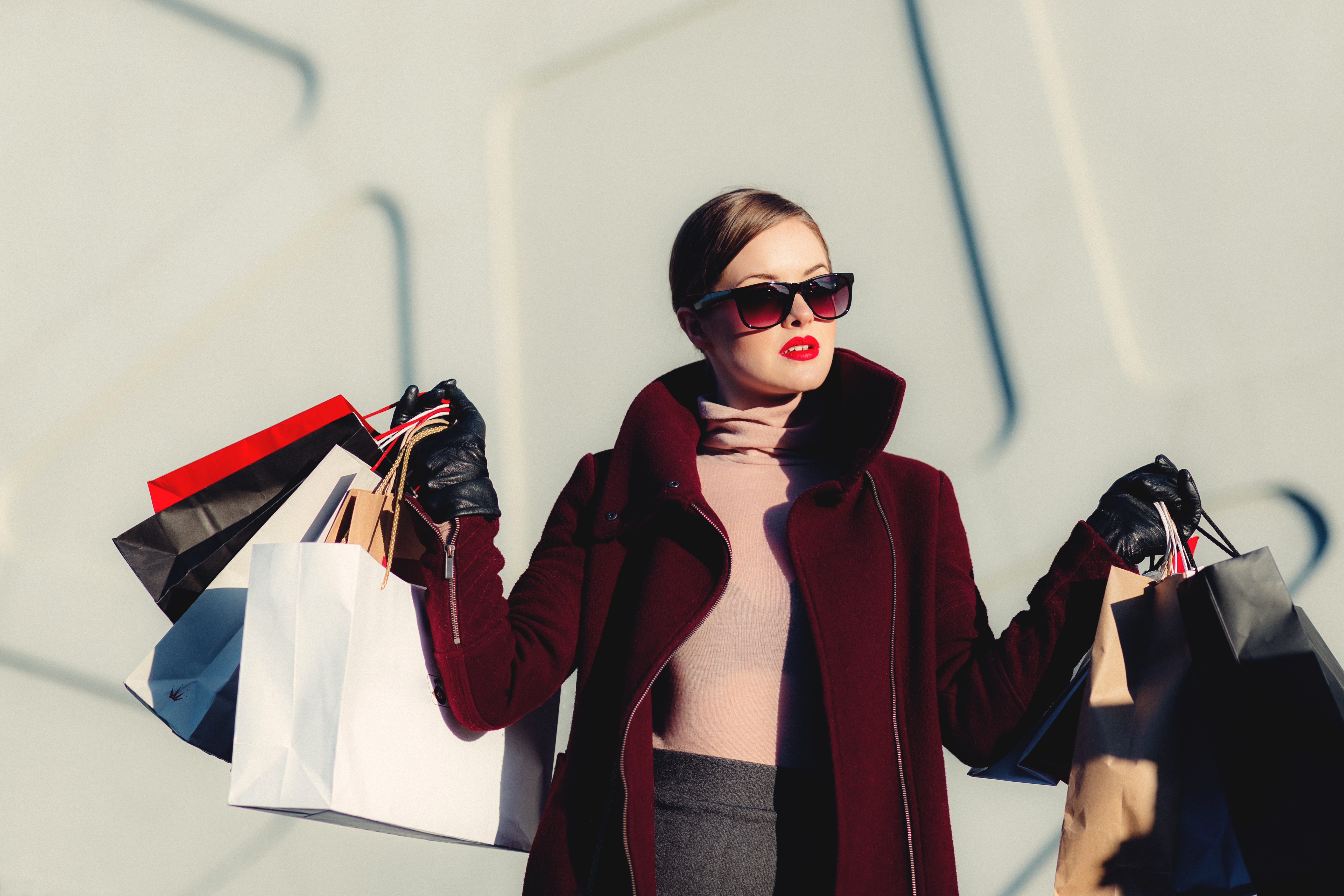 What are the career opportunities in fashion retailing? We take a look at real businesses in fashion retail and show you ways you can start your own fashion retailing career.